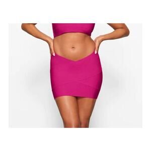 Skims Swim Skirt 3X Magenta Mini Shape Swimsuit Coverup Beach Eye Catching